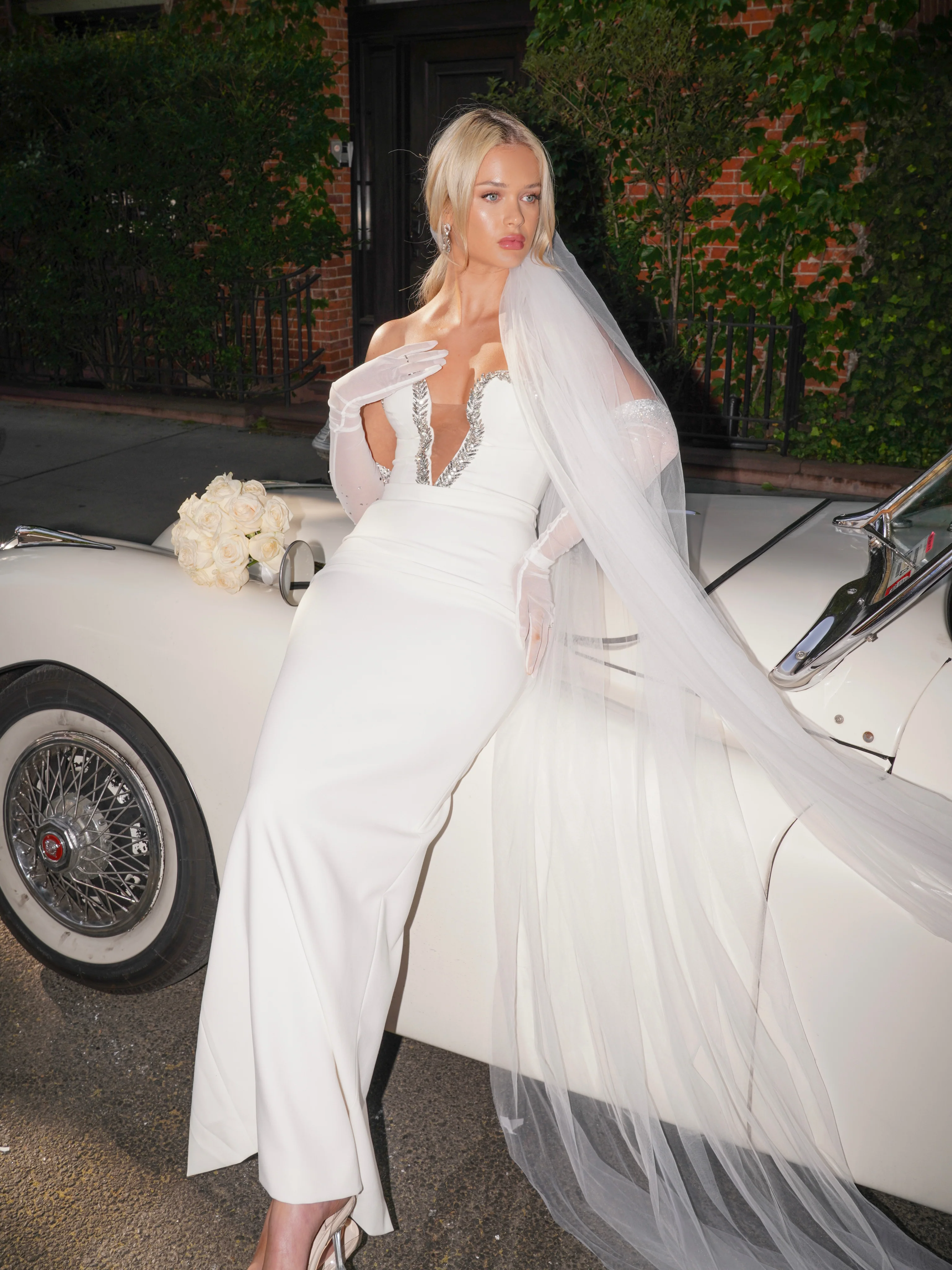 Cathedral Long Wedding Veil - Image 4