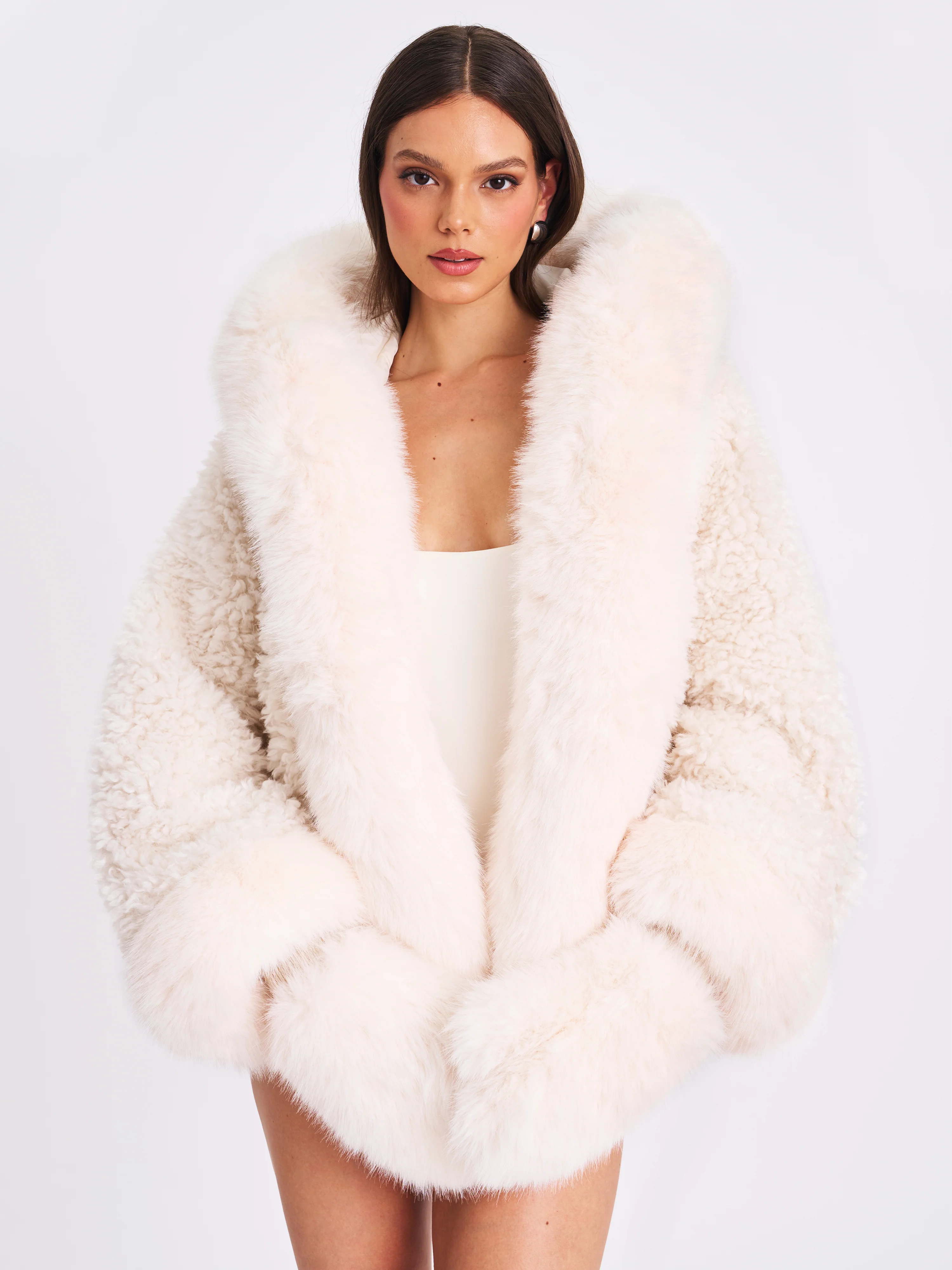 Jumbo Kali White Vegan Shearling Fur Trimmed Coat - Image 4