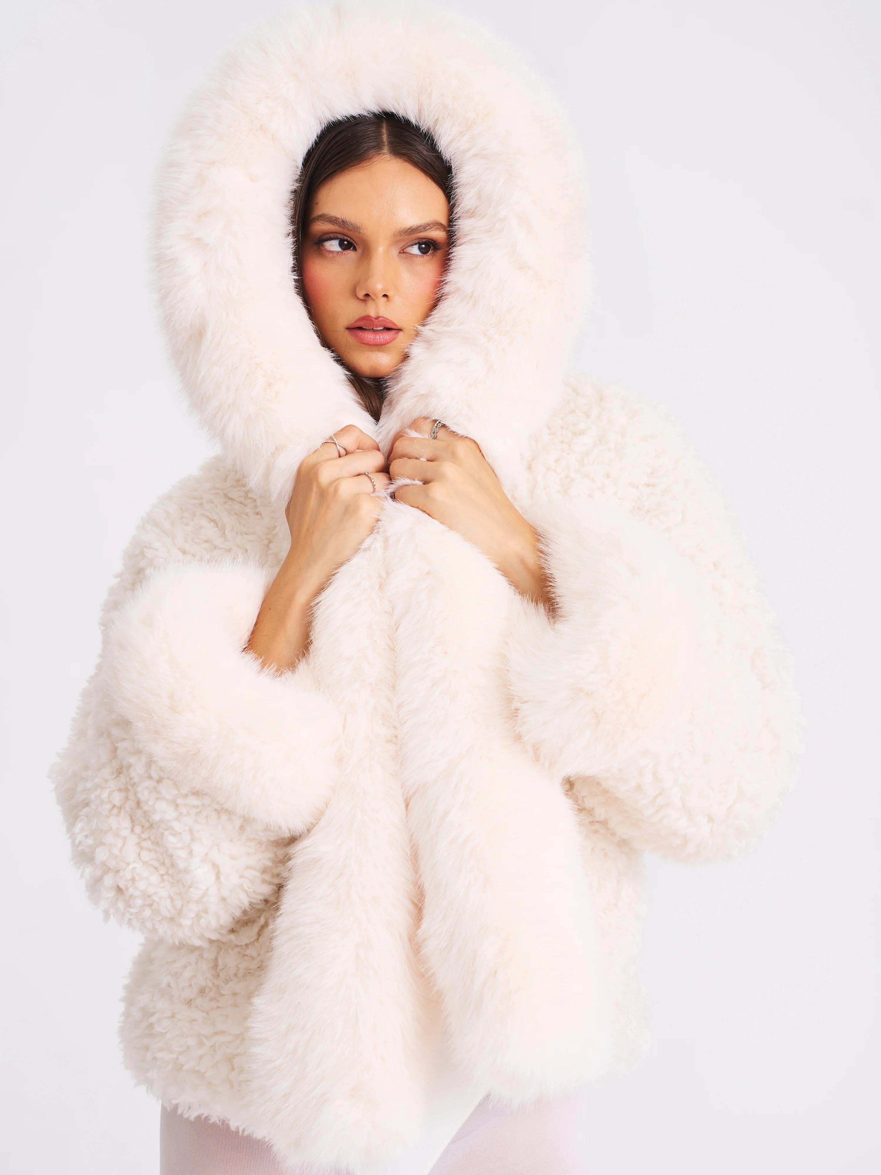 Jumbo Kali White Vegan Shearling Fur Trimmed Coat - Image 6