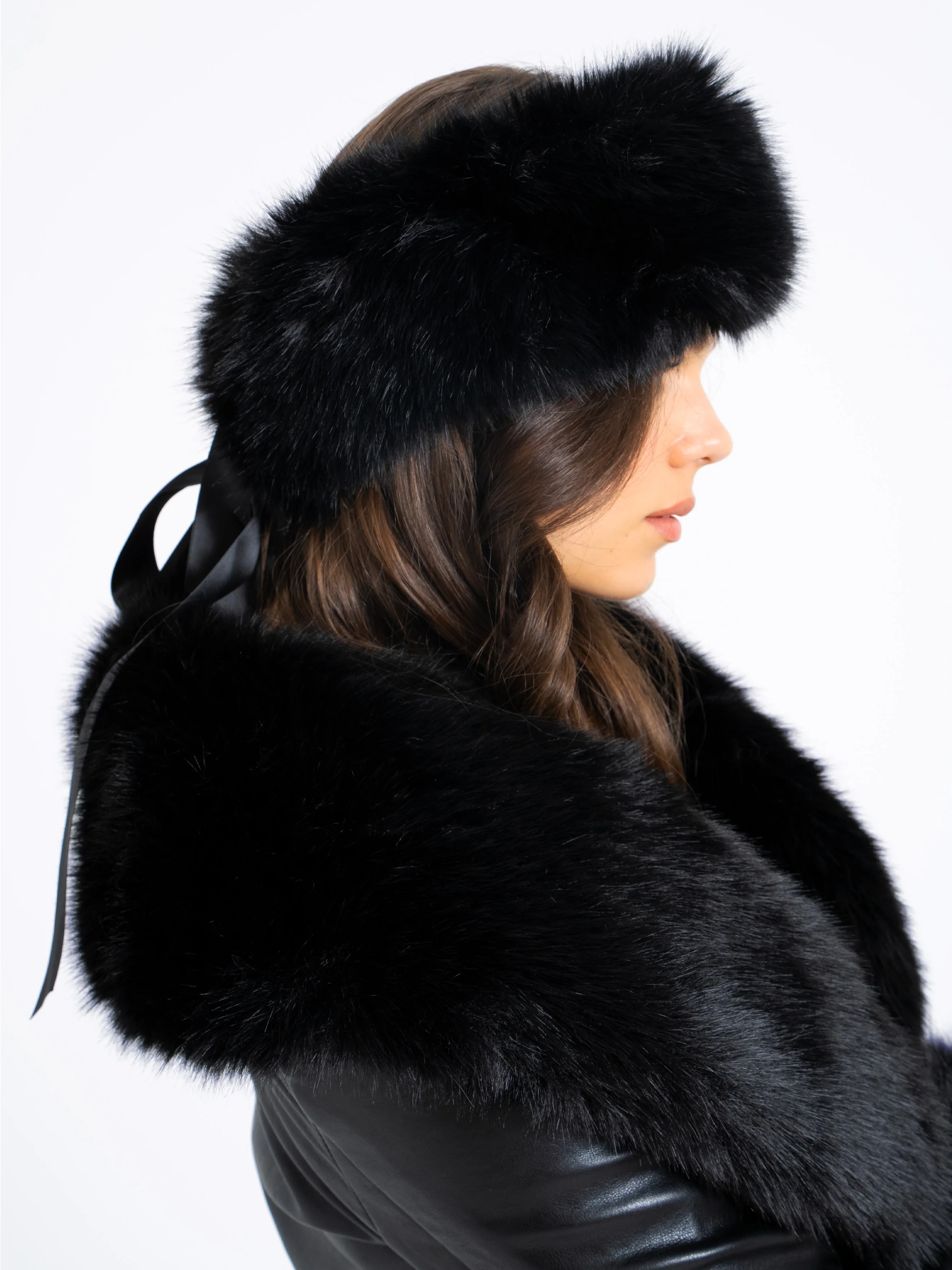 Miss Circle Black Wrap Around Vegan Fur Hat - Image 4