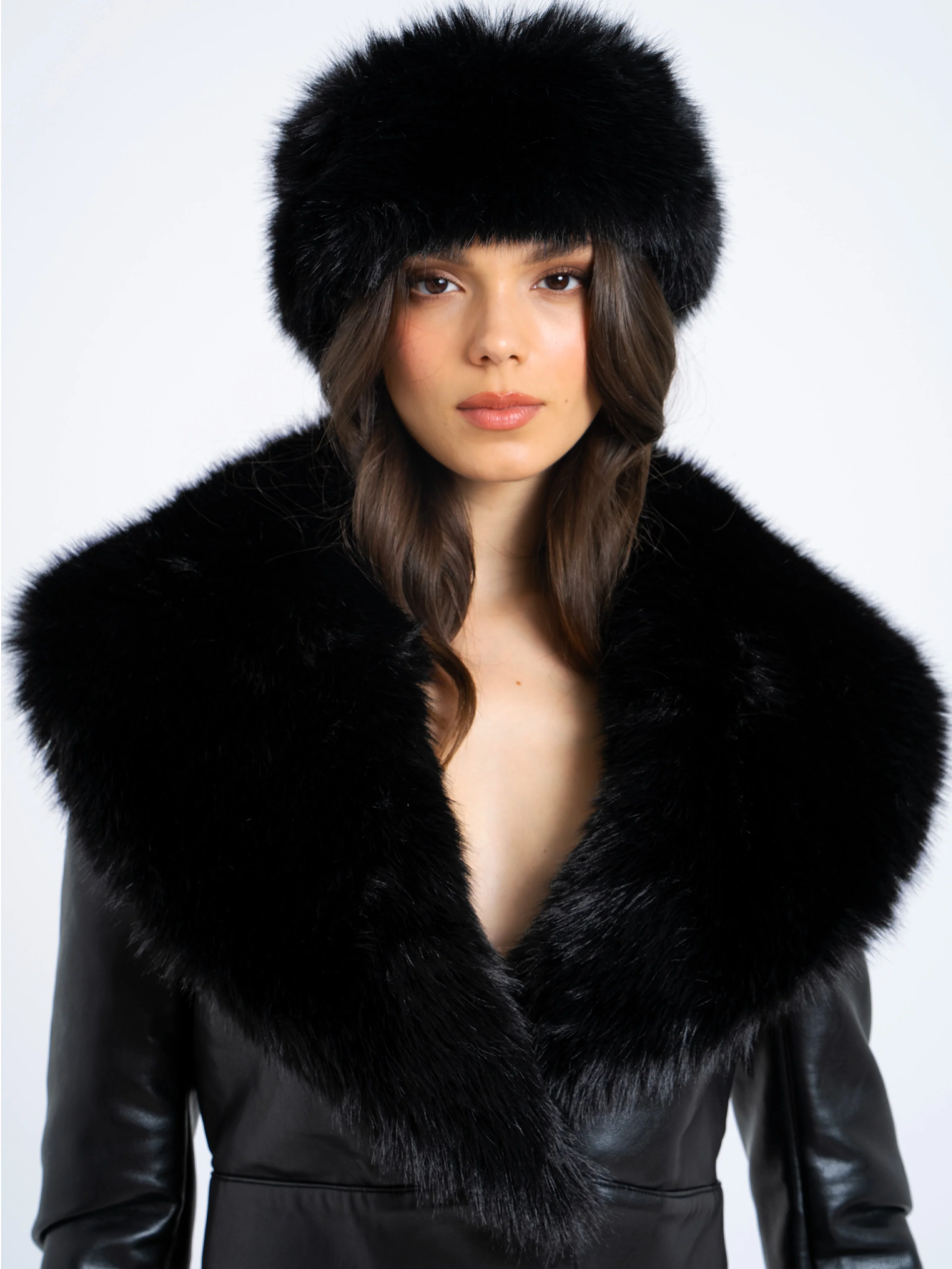 Miss Circle Black Wrap Around Vegan Fur Hat - Image 8