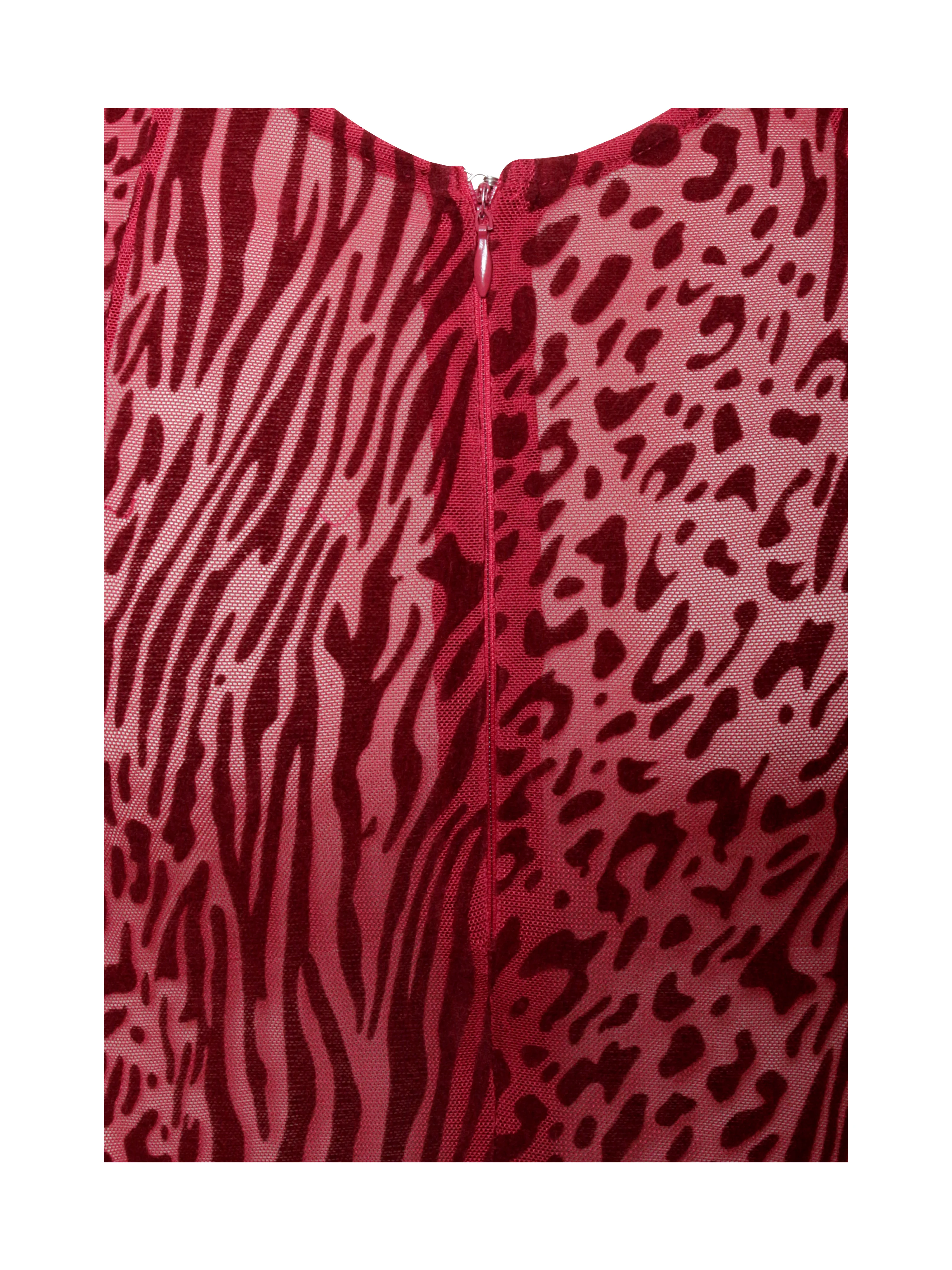 Waylynn Burnout Velvet Detail Mesh Backless Maxi Dress - Image 21