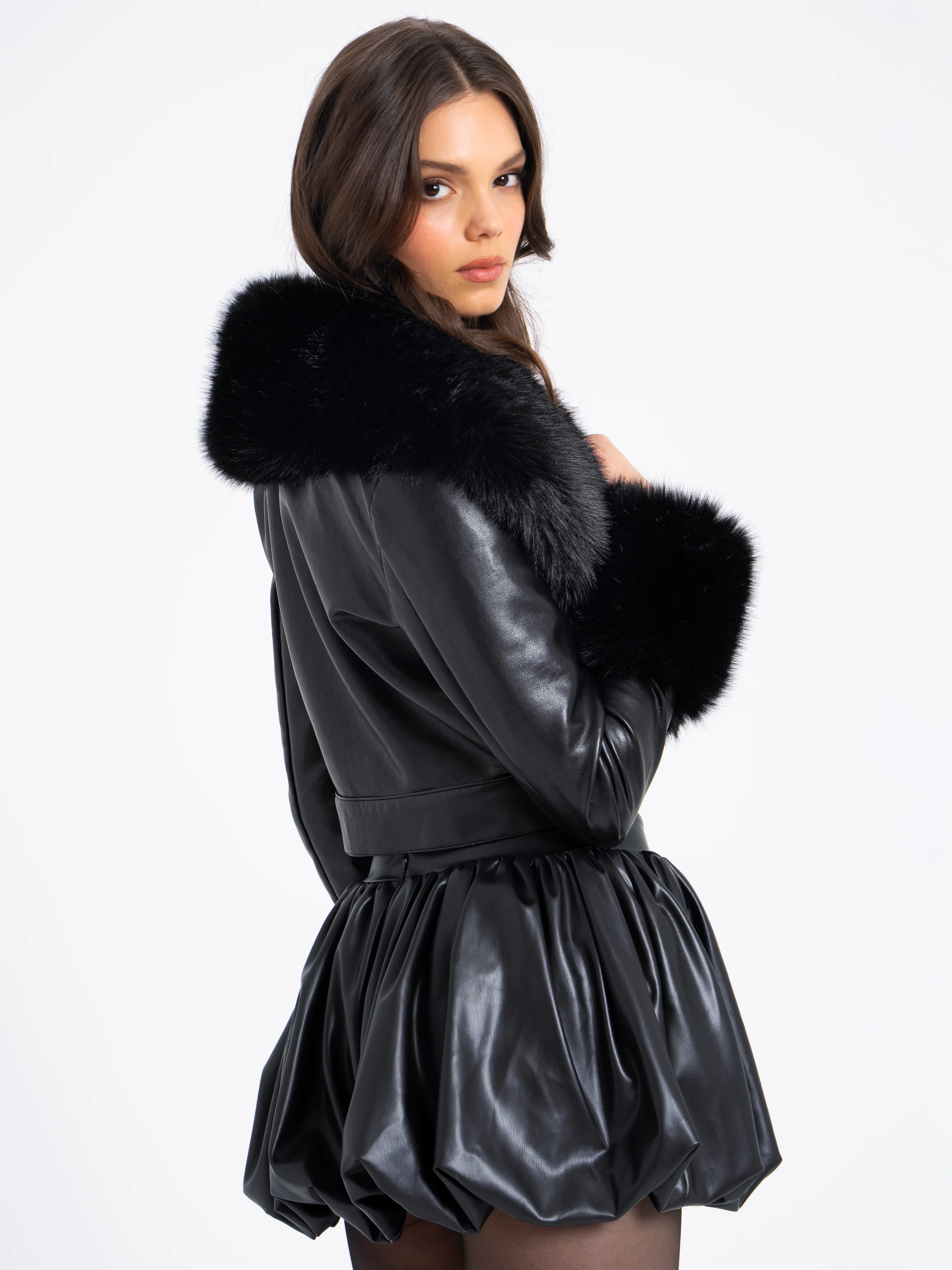 Ziah Cropped Leather Jacket with Fur Collar - Image 20